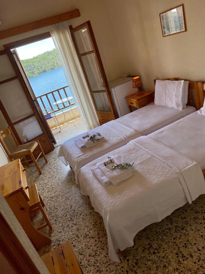 Blue Bay Hotel Miliá Kültér fotó