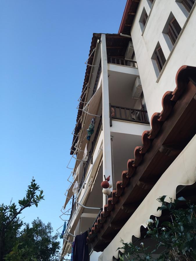 Blue Bay Hotel Miliá Kültér fotó